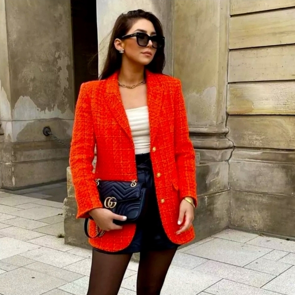 Zara Tweed Blazer Vibrant Red/Orange, Gold Buttons, Size Medium - Picture 4 of 15